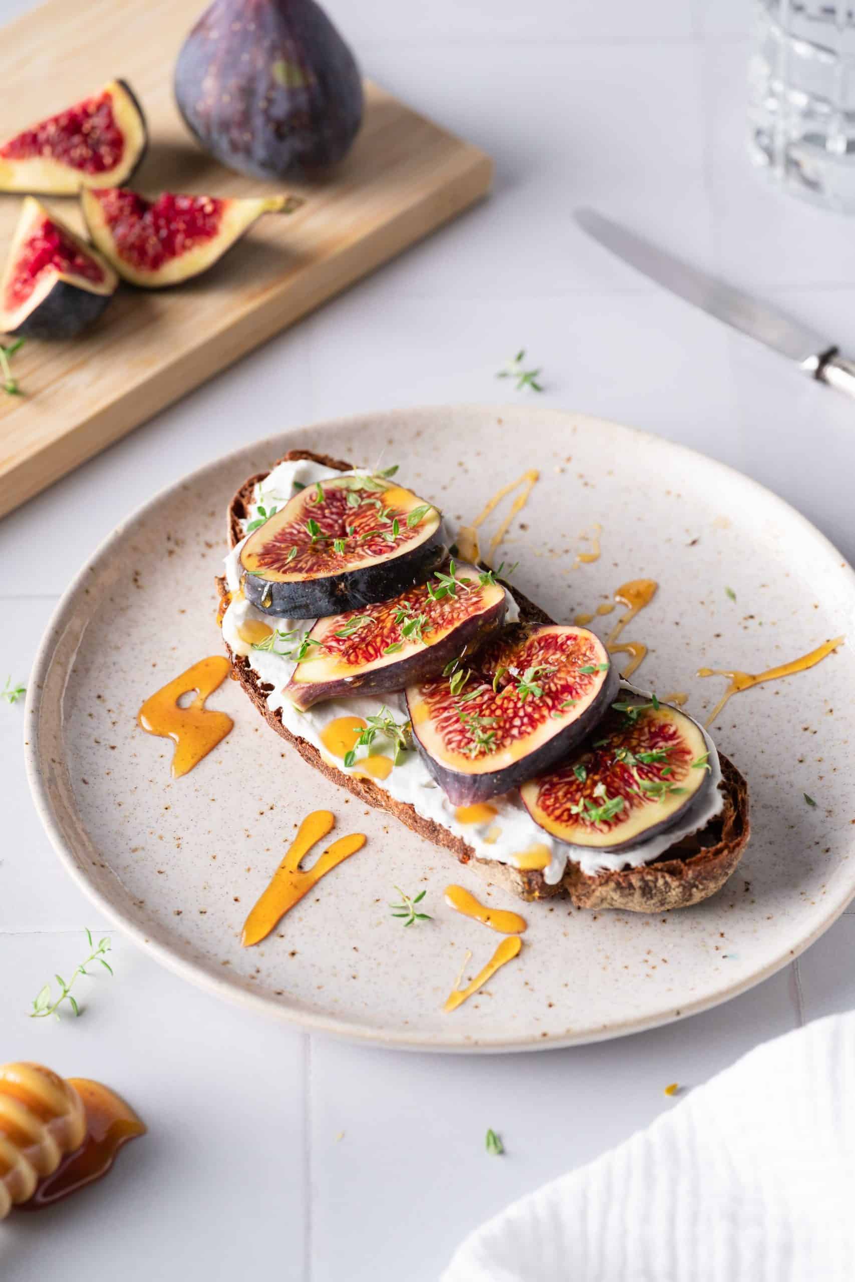 Découvrez cette délicieuse et rapide entrée aux figues avant la clôture de la saison !
