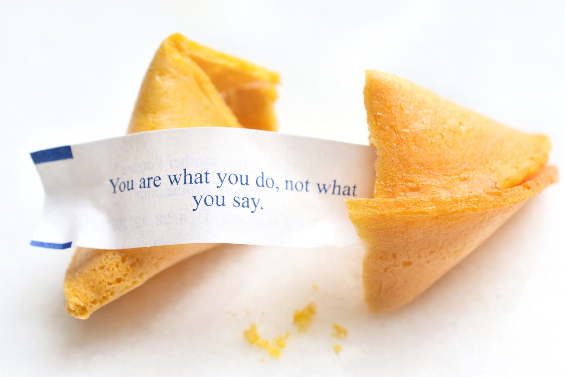 Les fortune cookies : une tradition américaine aux origines surprenantes et loin de la Chine