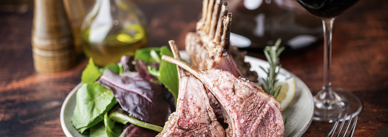Quel vin choisir pour sublimer votre gigot d’agneau ? Les accords parfaits selon chaque cuisson