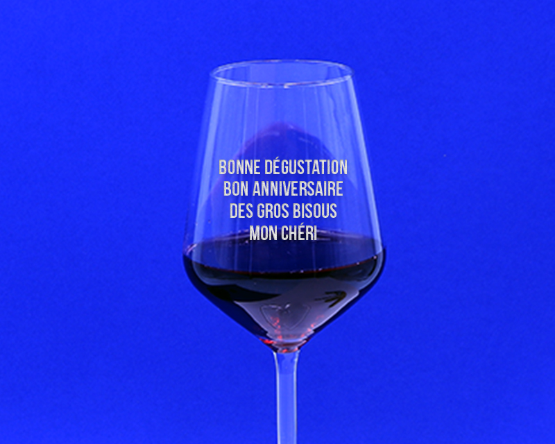 Verres à vin personnalisés : l&#8217;arme secrète pour magnifier vos événements